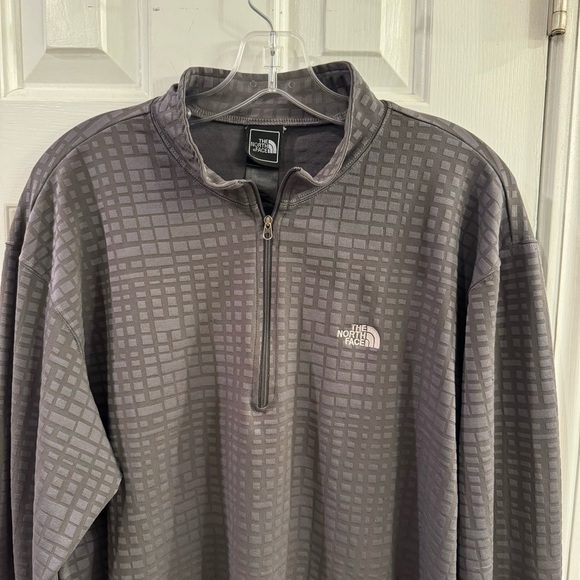 North Face Quarter Zip Textured Pullover - XL - Picture 2 of 8